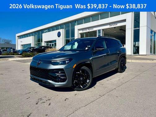 2026 Volkswagen Tiguan 2.0T SE R-Line Black