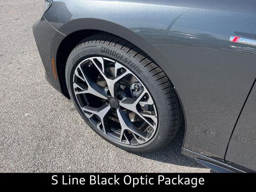 Daytona Gray Pearl Effect 2026 Audi A6 Prestige quattro S tronic