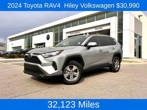 2024 Toyota RAV4 XLE