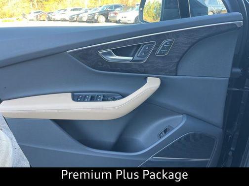 2026 Audi Q7 55 Premium Plus