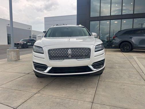 2019 Lincoln Nautilus Select