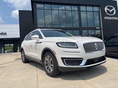 2019 Lincoln Nautilus Select