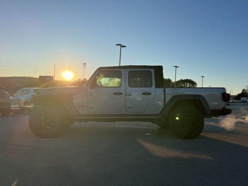 2020 Jeep Gladiator Sport S