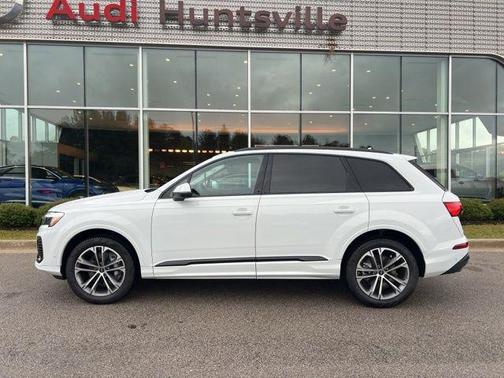 2026 Audi Q7 45 Premium