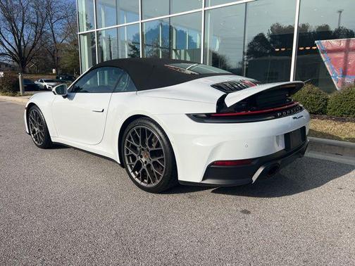 2025 Porsche 911 Carrera