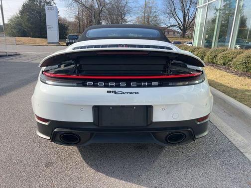 2025 Porsche 911 Carrera