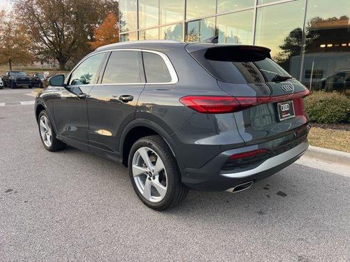 2025 Audi Q5 Premium Plus TFSI quattro S tronic