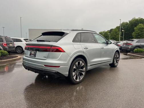 Satellite Silver Metallic 2025 Audi Q8 55 Premium Plus
