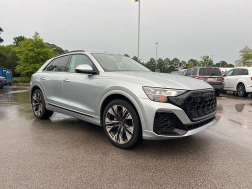 Satellite Silver Metallic 2025 Audi Q8 55 Premium Plus