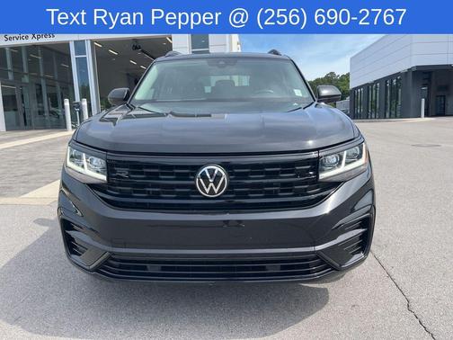 Deep Black Pearl 2022 Volkswagen Atlas 3.6L SEL