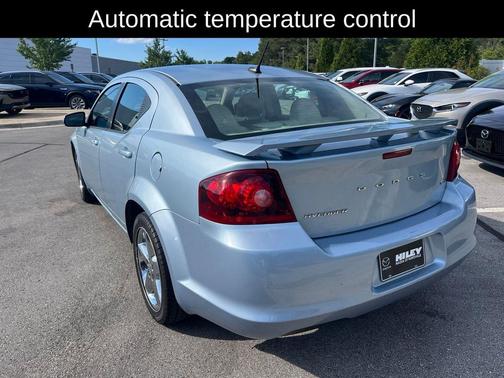 Crystal Blue Pearlcoat 2013 Dodge Avenger SXT