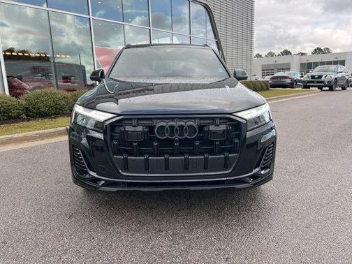2025 Audi Q7 55 Prestige