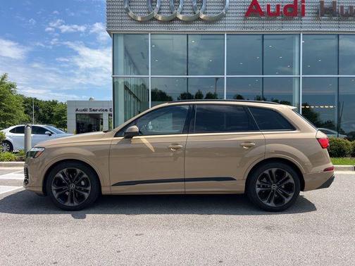2025 Audi Q7 55 Prestige