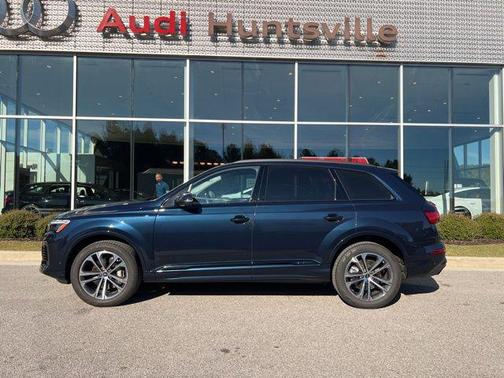 2025 Audi Q7 45 Premium Plus