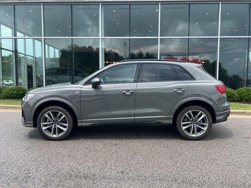 2025 Audi Q3 Premium 45 TFSI S line quattro Tiptronic