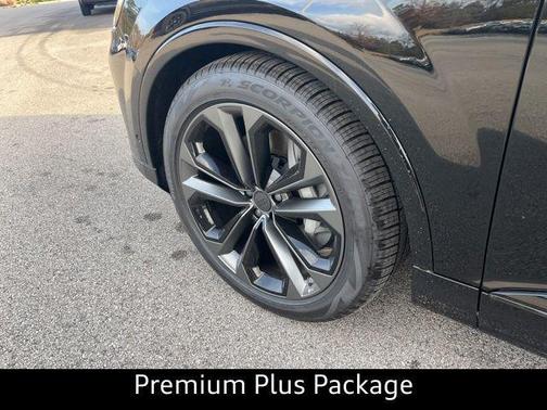 2026 Audi Q7 55 Premium Plus