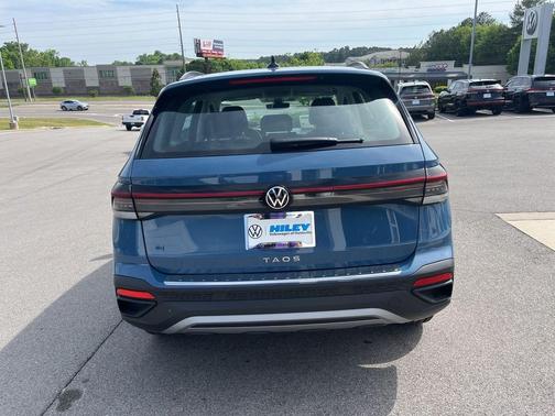 Monterey Blue Pearl 2026 Volkswagen Taos S