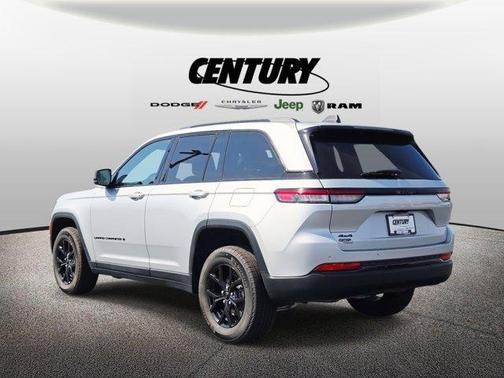 2024 Jeep Grand Cherokee Laredo