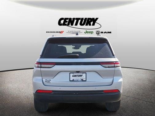 2024 Jeep Grand Cherokee Laredo