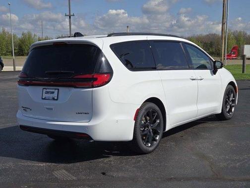 2025 Chrysler Pacifica Limited