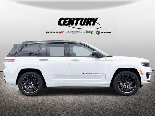 2025 Jeep Grand Cherokee Summit
