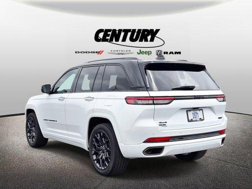 2025 Jeep Grand Cherokee Summit