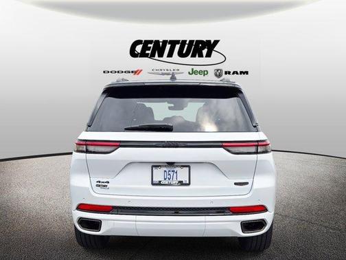 2025 Jeep Grand Cherokee Summit