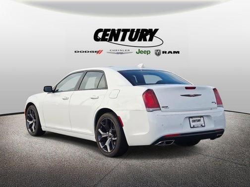 2023 Chrysler 300 S