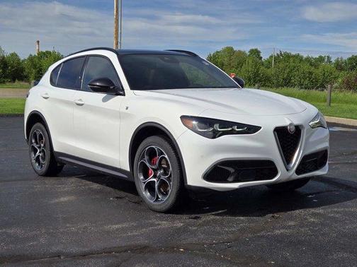 2024 Alfa Romeo Stelvio Ti