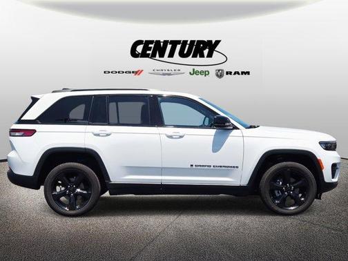 2024 Jeep Grand Cherokee Laredo