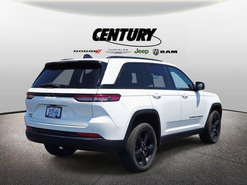 2024 Jeep Grand Cherokee Laredo