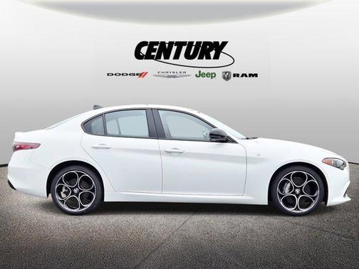 2024 Alfa Romeo Giulia Ti