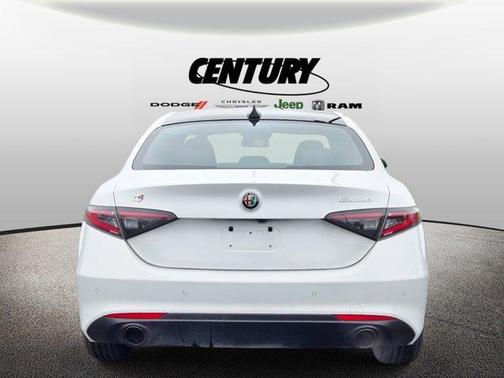 2024 Alfa Romeo Giulia Ti