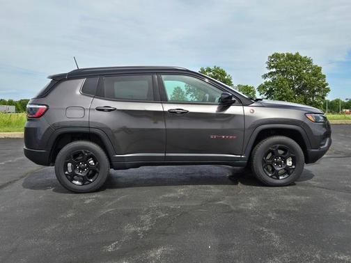 2024 Jeep Compass Trailhawk