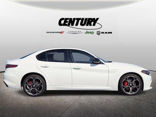 2024 Alfa Romeo Giulia Veloce