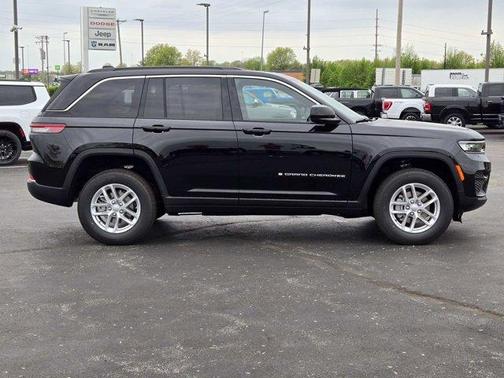 2025 Jeep Grand Cherokee Laredo X