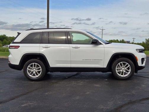 2024 Jeep Grand Cherokee Laredo X