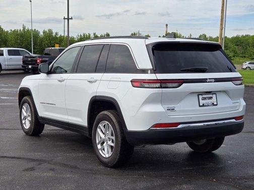 2024 Jeep Grand Cherokee Laredo X