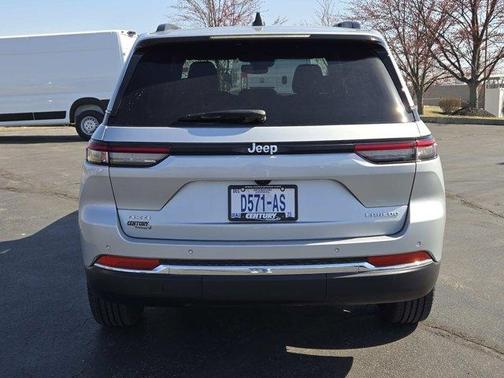 2024 Jeep Grand Cherokee Laredo