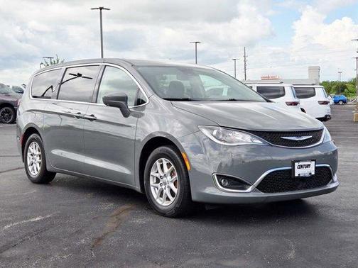 2020 Chrysler Pacifica Touring
