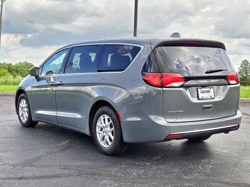 2020 Chrysler Pacifica Touring