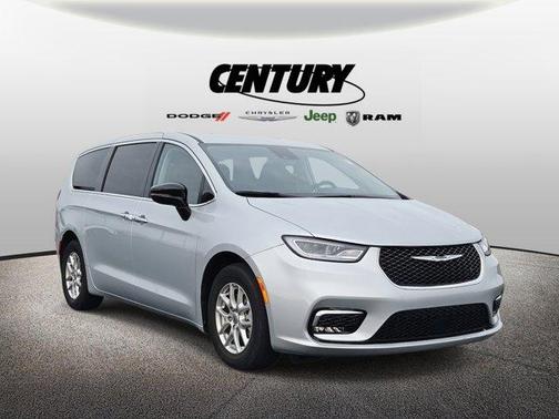 2024 Chrysler Pacifica Touring-L