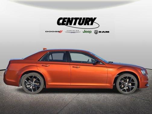 2021 Chrysler 300 Touring