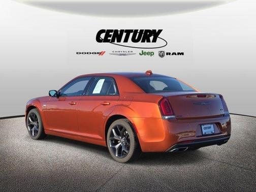 2021 Chrysler 300 Touring