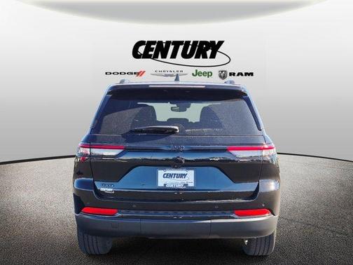2024 Jeep Grand Cherokee Laredo
