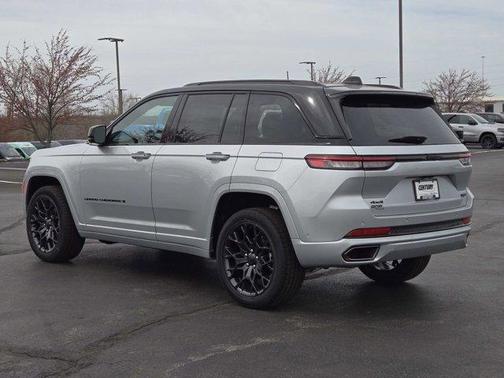 2025 Jeep Grand Cherokee Summit