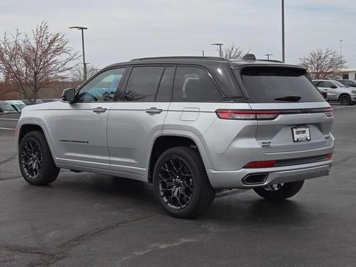 2025 Jeep Grand Cherokee Summit