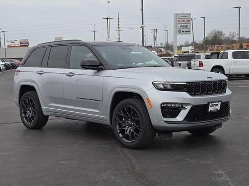 2025 Jeep Grand Cherokee Summit