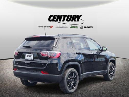 Diamond Black 2026 Jeep Compass Latitude