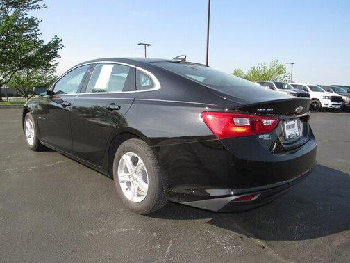 Photo 5 of 29 of 2020 Chevrolet Malibu 1LS